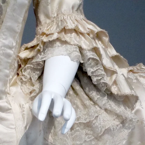 Sleeves and Cuffs and Flounces, oh my!  Make 18th c. Sleeves with Janea Whitacre