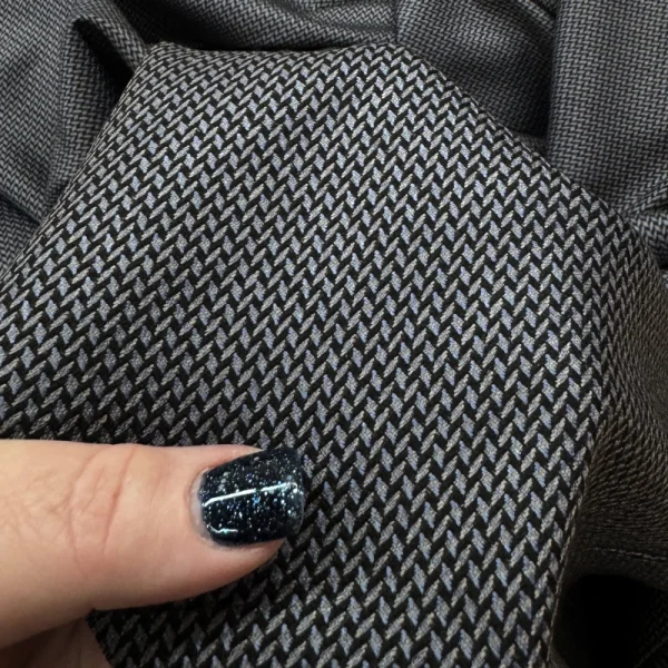 Navy Blue Houndstooth Silk/Wool Suiting